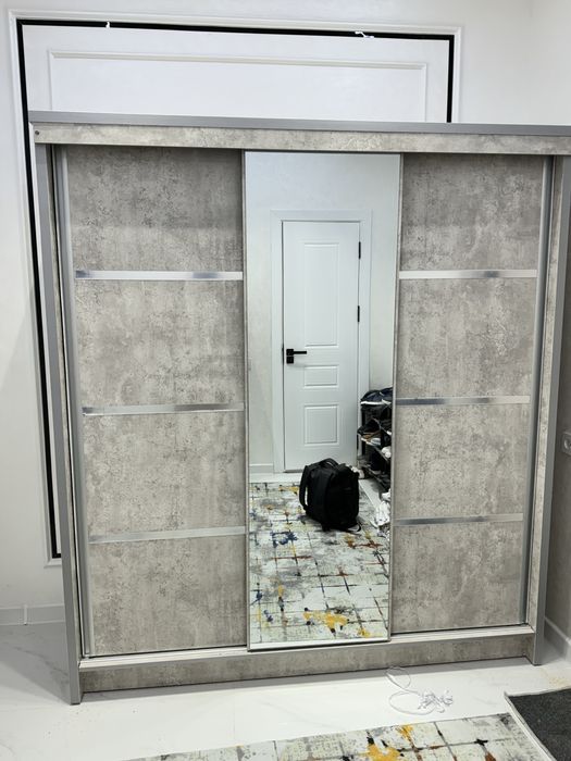 Shkaf kupe sotiladi 180 200 ishlab chiqarish sehidan