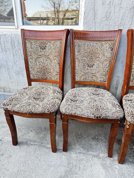 Продается 2 стол со стулями Шымкент