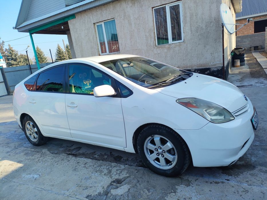 Тайота Приус гибрид