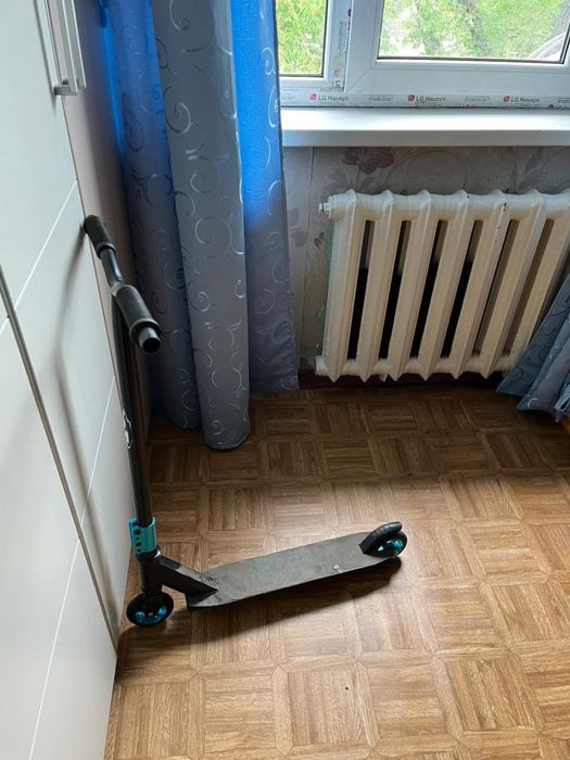 Продам трюковый самокат