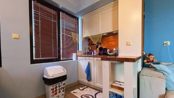 Продава се Двустаен апартамент в к.к. Слънчев бряг - 87 кв.м за 613 €/кв.м - Снимка #2