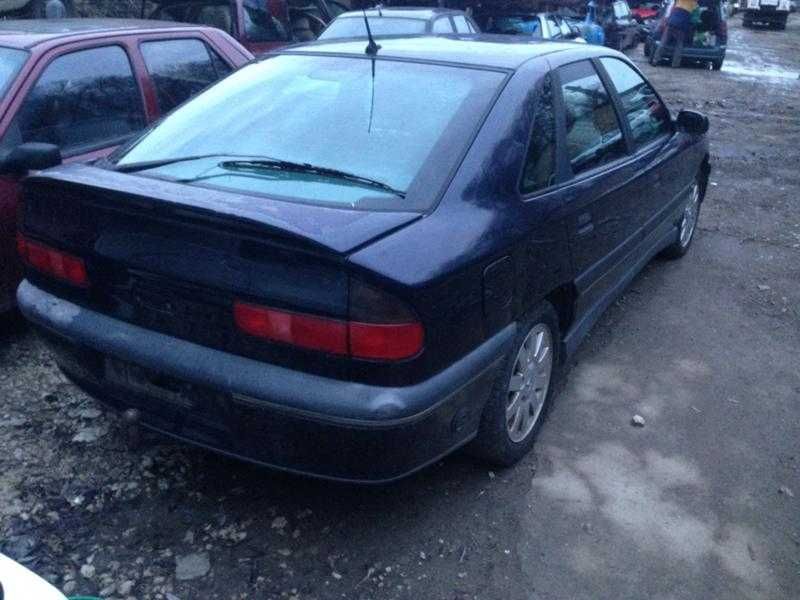 Рено Сафран 2.0i / Renault Safrane 2.0i на части