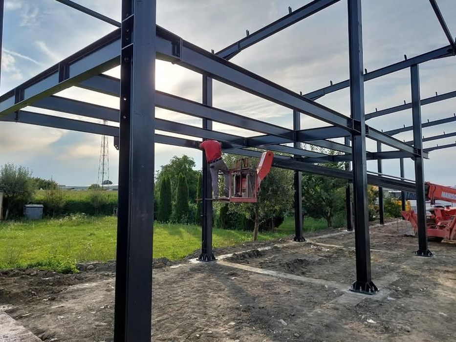 Vând structură metalică stație ITP.