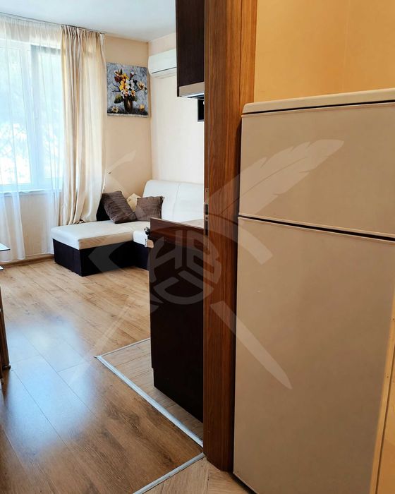 Продава се Двустаен апартамент в к.к. Слънчев бряг - 47 кв.м за 1809 €/кв.м - Снимка #2