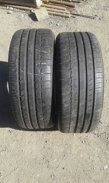 Шины 235/45 R17 - "Michelin Pilot Sport" (Франция), летние.