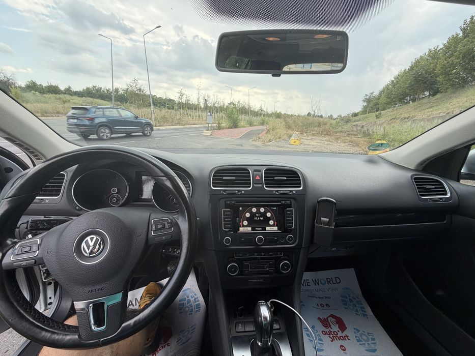 VOLKSWAGEN Golf 2011 — imagine 4