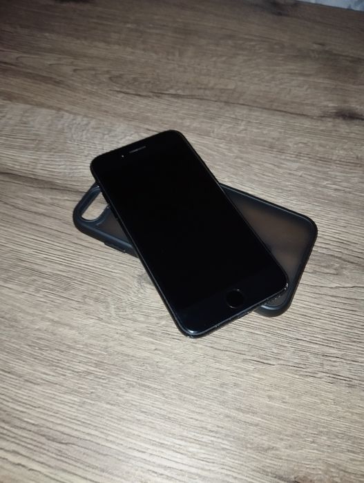 Продам iphone  7