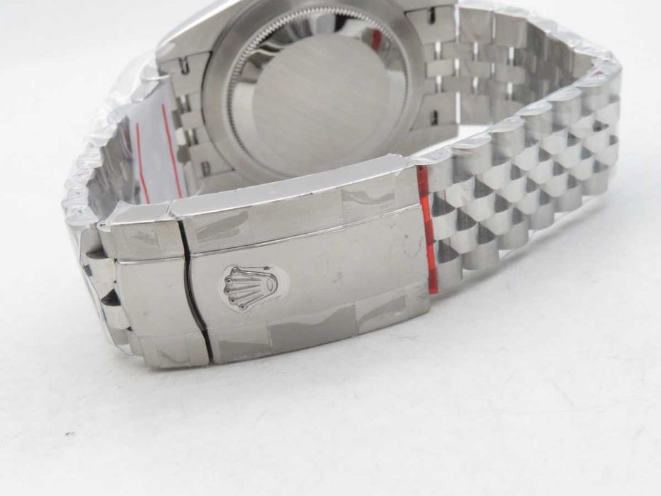 Rolex Datejust 41mm Smooth Bezel Black Dial Jubilee – реални снимки – София