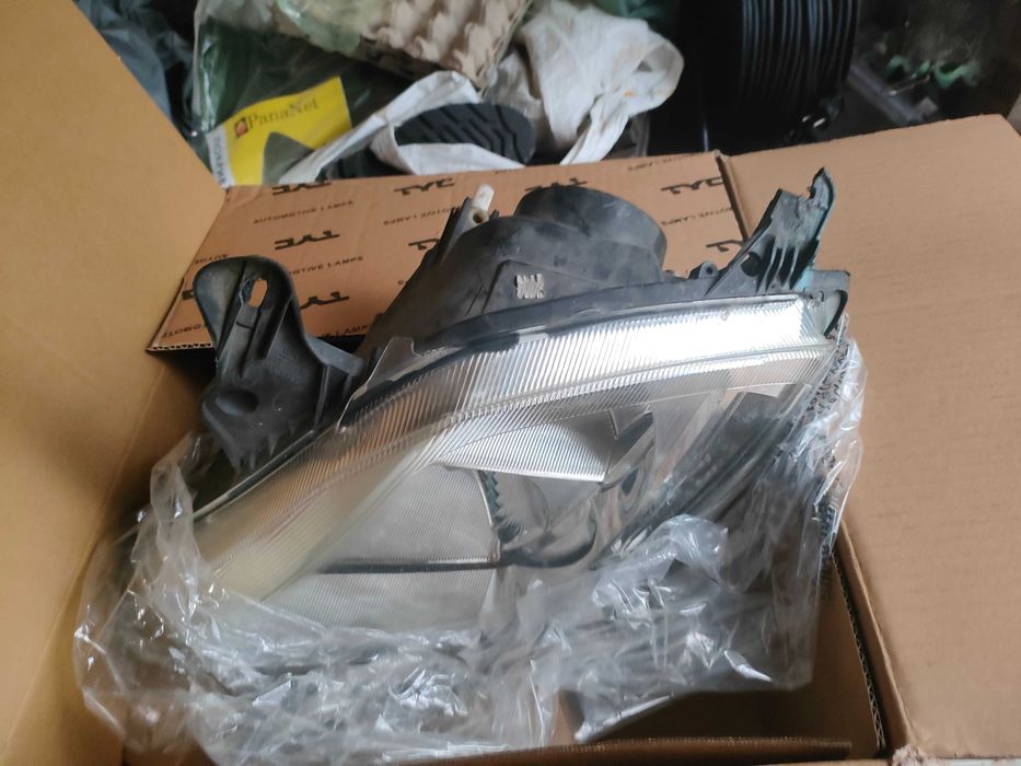 Фарове за Опел Мерива А 2003