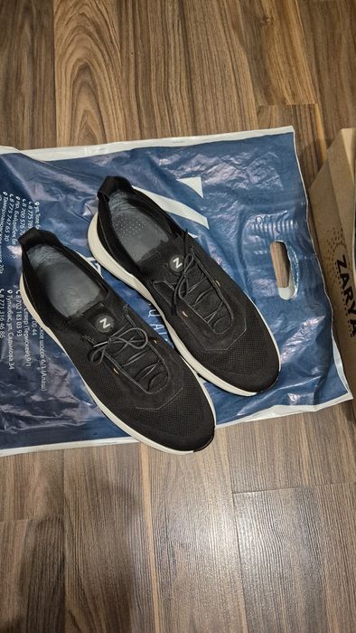 Продается мужская обувь ЗАРЯ