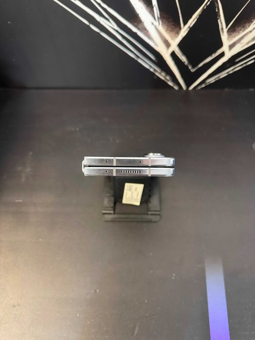 Samsung Galaxy Z Fold 5