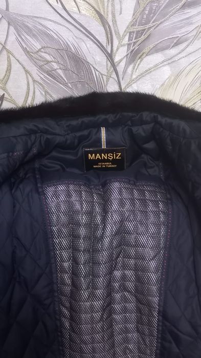 Продам куртку абсолютно новая