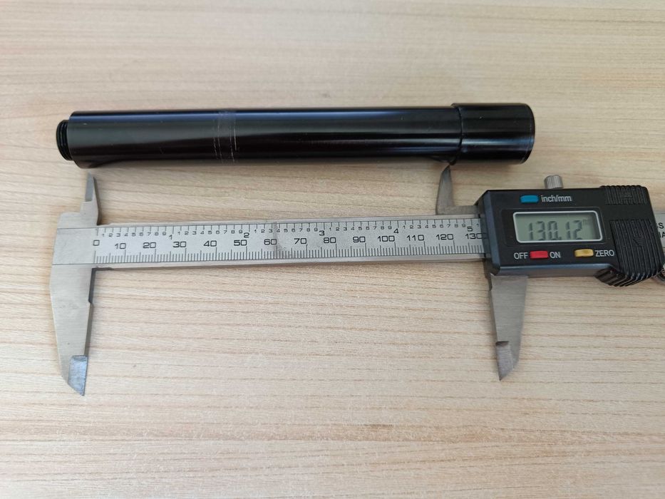 Проходна ос 20mm за вилка Fox