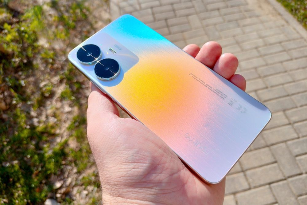 Продам телефон Realmi C55 + Цасы в падарок