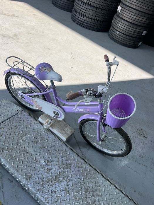 Vand bicicletă, aproape noua