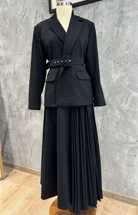 НОВЫЙ классический костюм