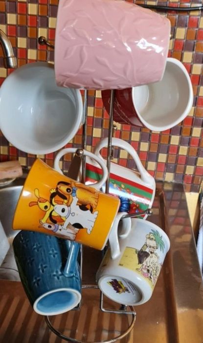 Кашпи, поставка за чаши, силконови кутии , чаши