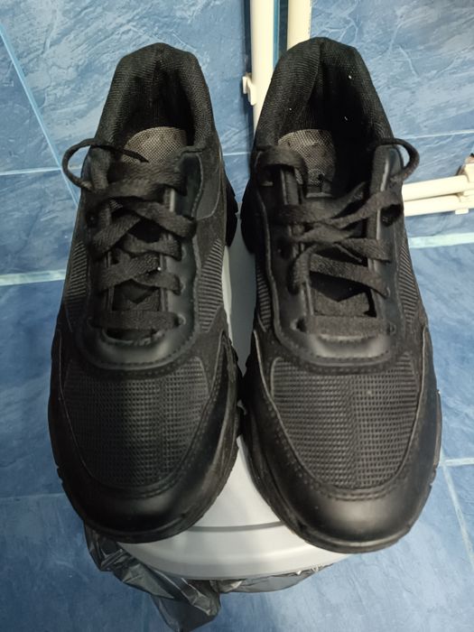 Adidași damă Nr 37