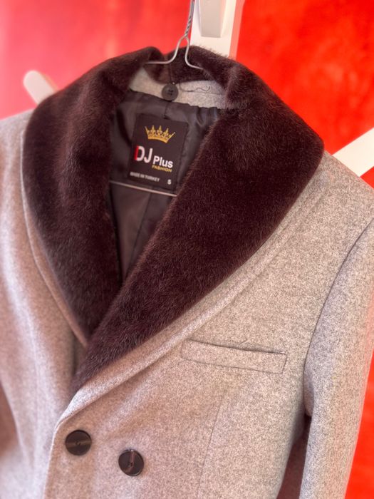 Ново мъжко палто - размер С