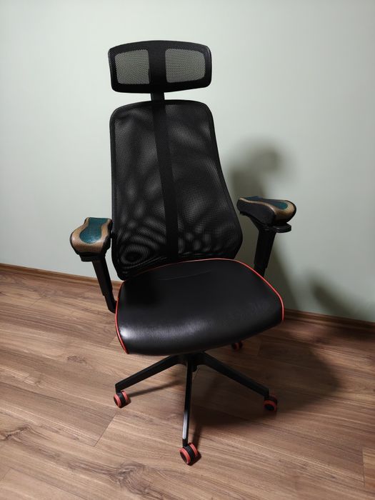 Стол Ikea Matchspel