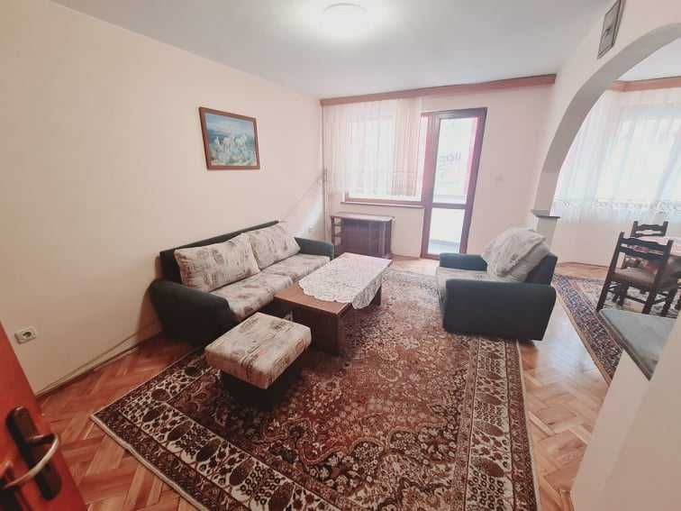 Дава се под наем Тристаен апартамент в Бургас, Братя Миладинови - 55 кв.м за 300 € - Снимка #1