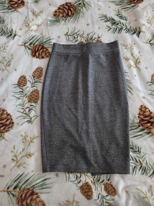 Втора употреба поли и блузи