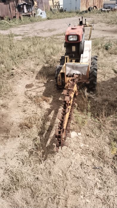Продам Минитраншеекопатель