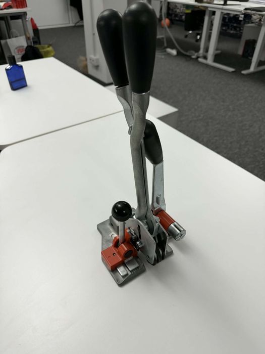 Ръчна чембер машина