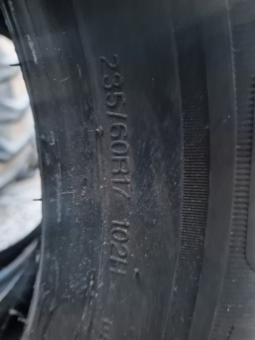 Anvelope 235/60R17 marca Kuhmo,M+S