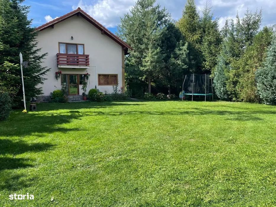 Casa de vacanta cocheta in Cornu renovata 2023!