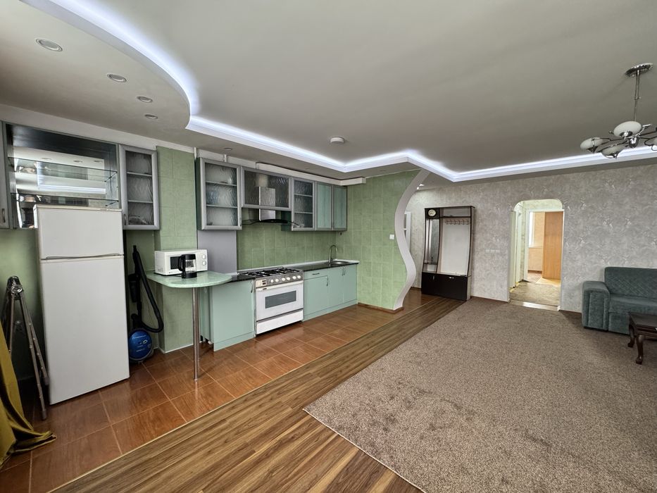 Oybek metro Arenda Mirobod bozori yonida