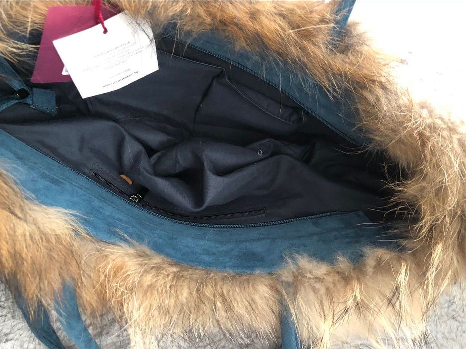 Нова чанта с истински мех