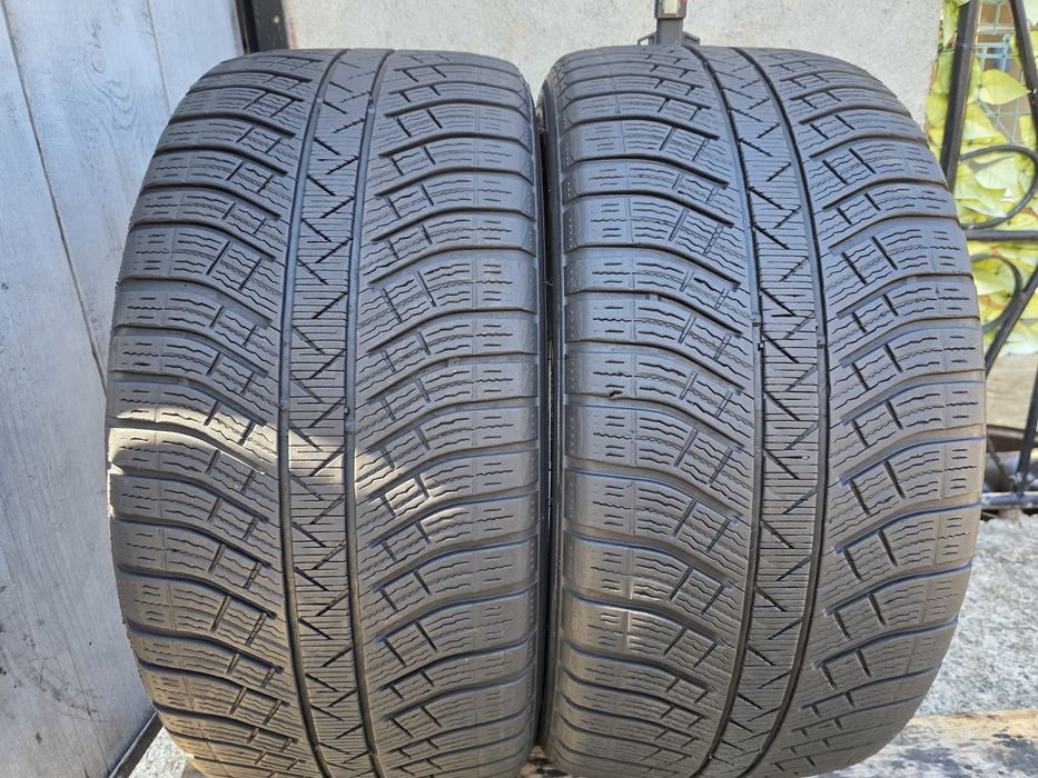 Vand două anvelope de iarna michelin pilot alpin  275 40 21 dot 2520