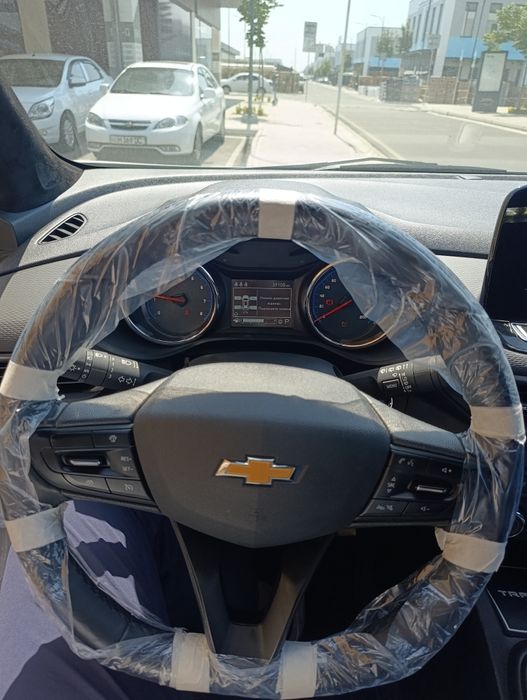Tracker 2 2024 LTZ Kraska Toza Polniy Navarot boshiga 450$ bilan !