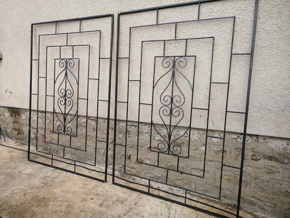Врати и решетки от ковано желязо