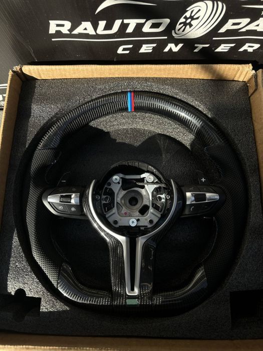 Volan Carbon BMW F30 F40 F44 F10 F20 F22 F11 F15 seria 1/2/3/4/5