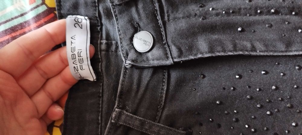 Дънки 26 номер чисто нови