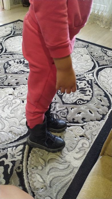 зимние детские сапоги