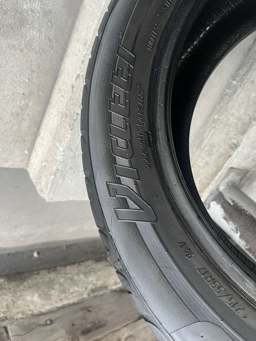 Продам летнюю резину 215/55/17