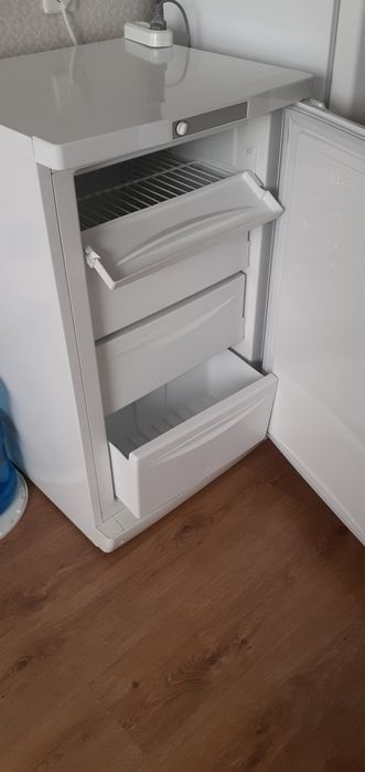 Продам морозильную камеру