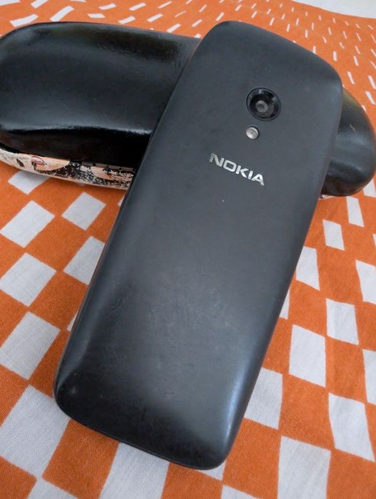Telefon cu butoane Nokia