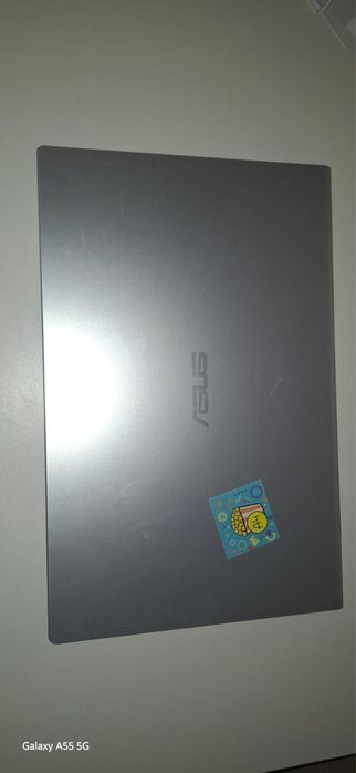 Ноутбук Asus.
