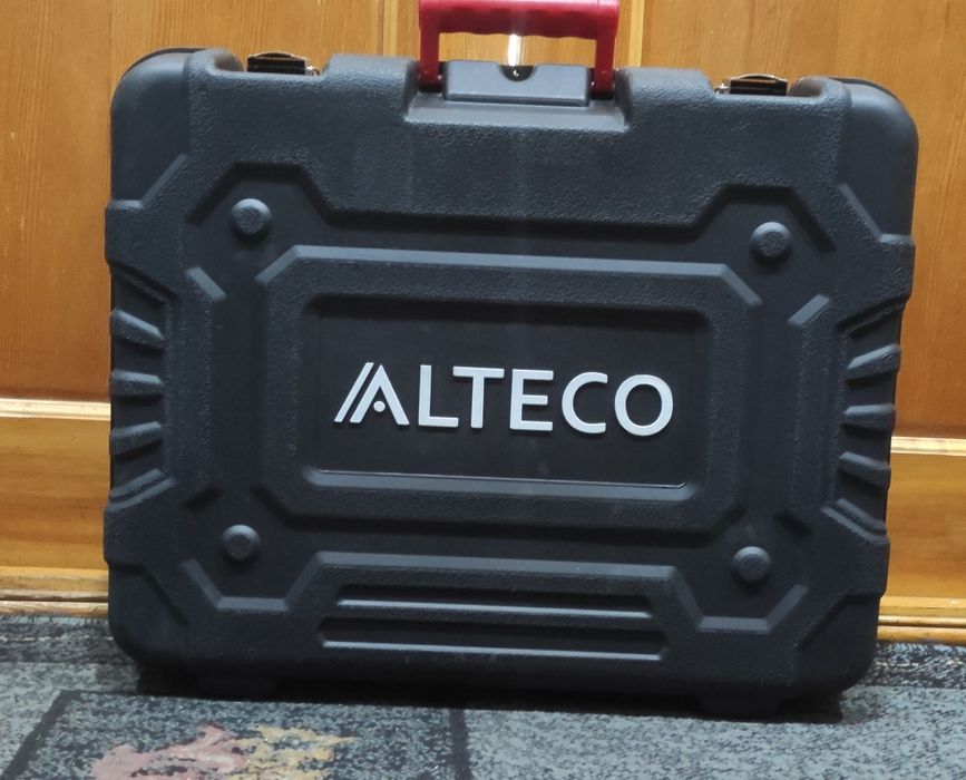 Продам кейс от перфоратора Alteco