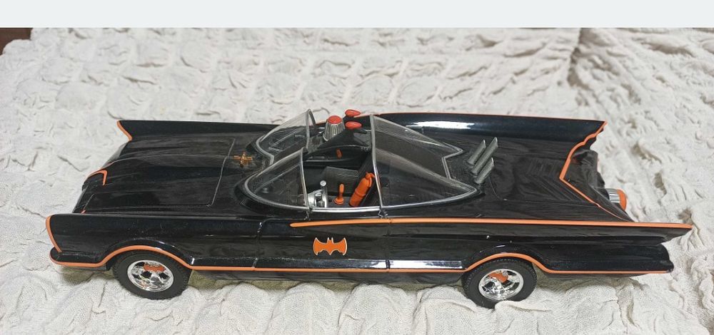 Метални колички мащаб 1:24