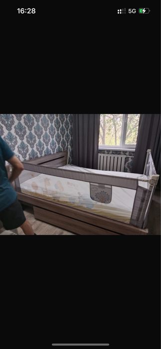 Продаю манеж-кровать