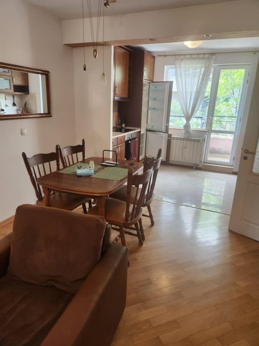 Дава се под наем Тристаен апартамент в София, Оборище - 98 кв.м за 750 € - Снимка #2