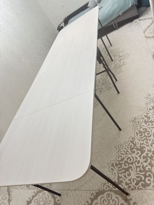 Стол -книжка для гостинный