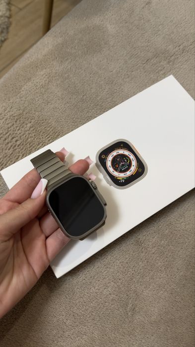 Apple watch ultra 2 titanium 49mm