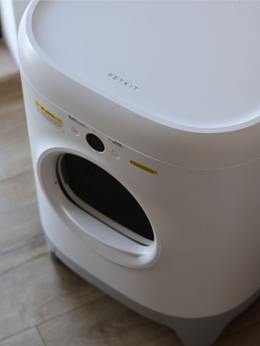 Set Litieră Automată Petkit Pura X + Mască Mobilier la Comandă (Roți Ascunse)