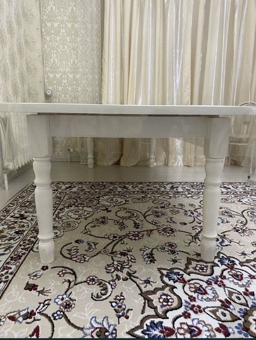 Продам стол